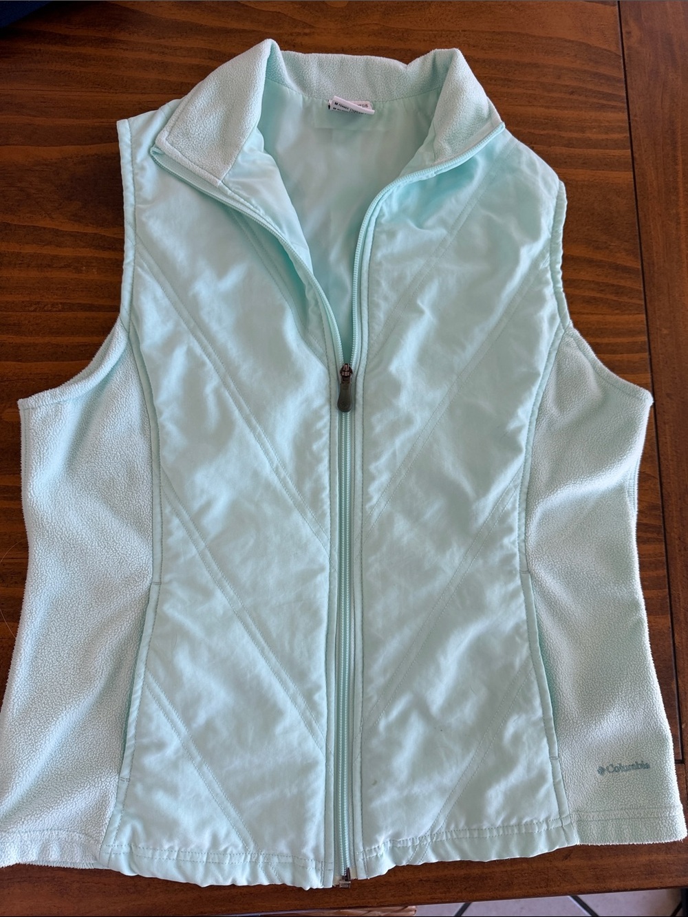 Women’s Medium Columbia Mint Quilted Fleece-Panel Sleeveless Vest